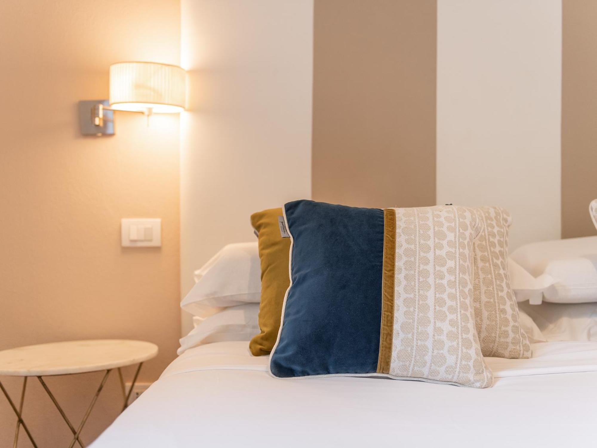 Pley Cagliari Boutique Rooms Bagian luar foto