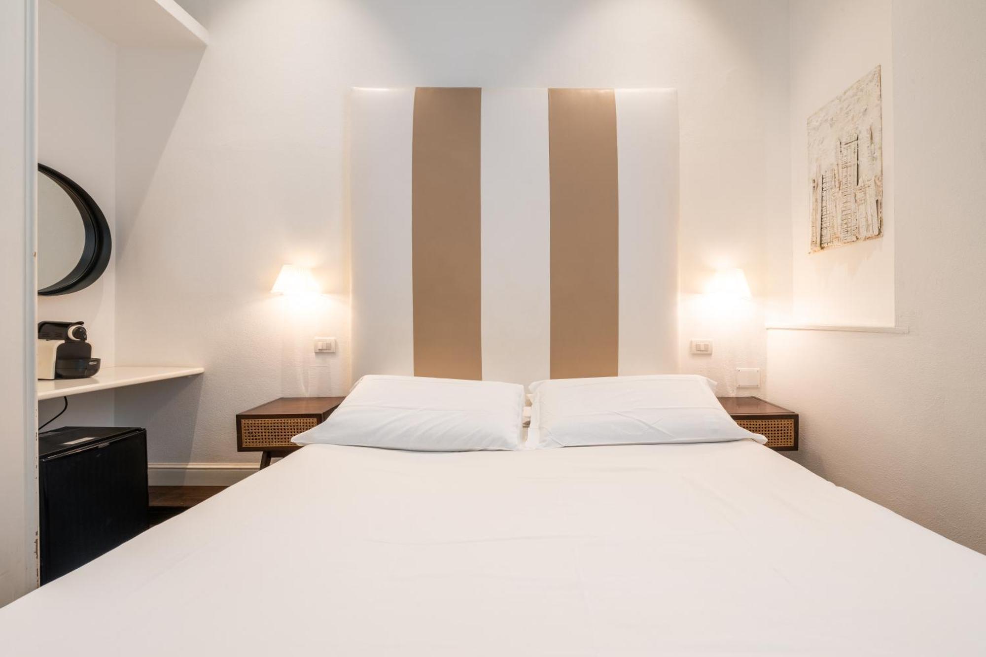 Pley Cagliari Boutique Rooms Bagian luar foto
